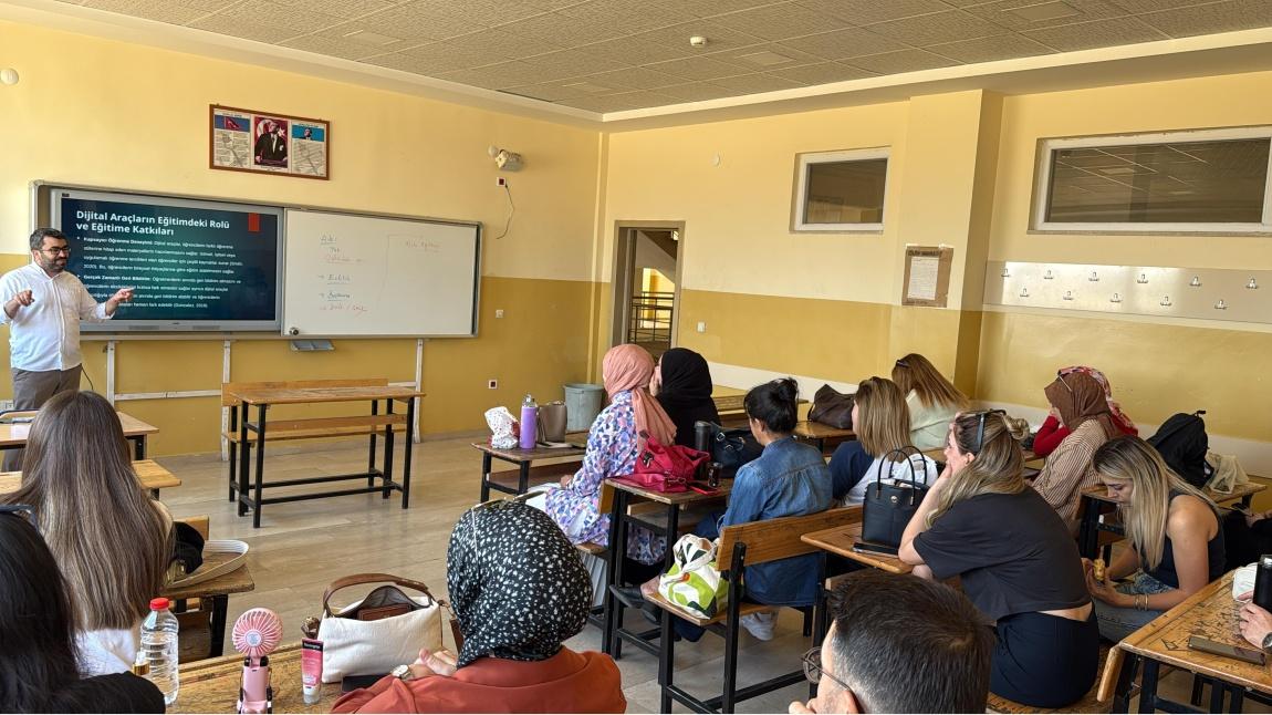 Okulumuz Öğretmenleri Seminer Dönemini Verimli Bir Şekilde Tamamlıyor.